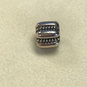 Pandora clip charm